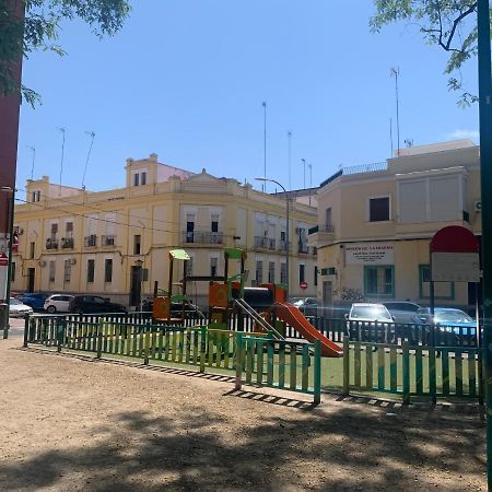 Appartamento La Casita De La Puerta De Carmona Siviglia Esterno foto