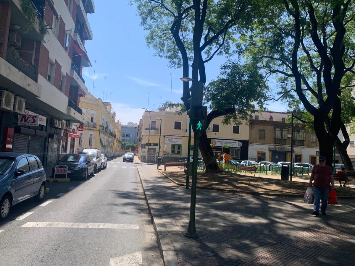 Appartamento La Casita De La Puerta De Carmona Siviglia Esterno foto