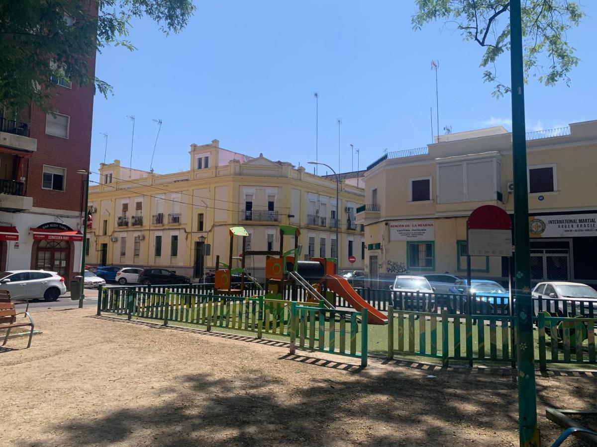 Appartamento La Casita De La Puerta De Carmona Siviglia Esterno foto